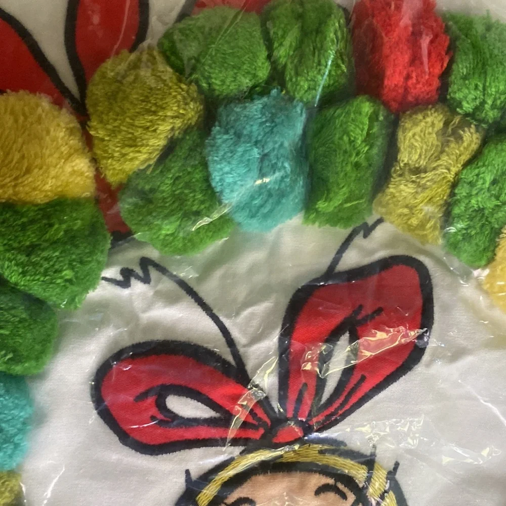 Pottery Barn Teen Dr. Seuss The Grinch Cindy Lou Holiday Pom Pom Pillow Cover